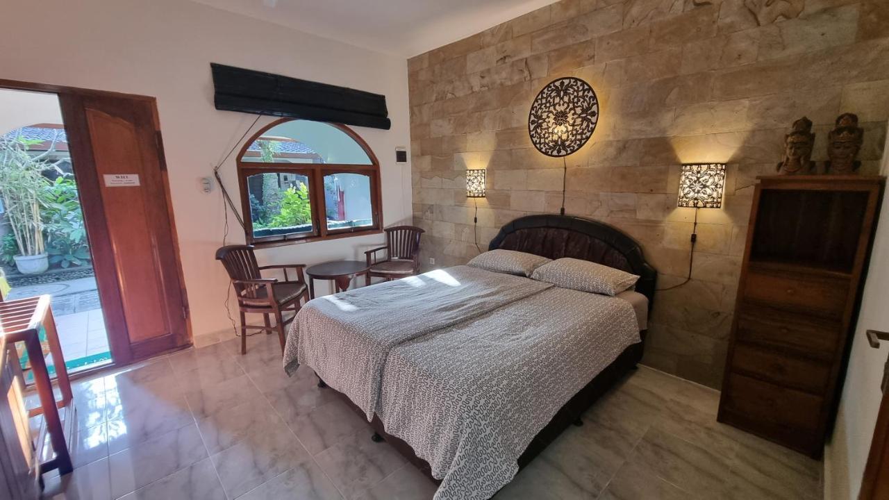 Catra Homestay Beach Apartments Candi Dasa  Exterior photo